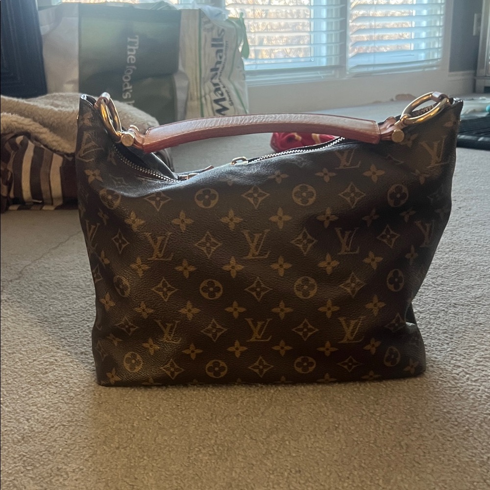 Louis Vuitton monogram, Sully PM